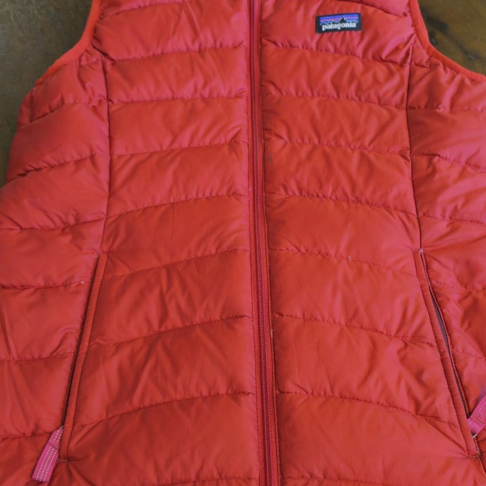 Girls Patagonia puffer vest, SZ L (12)